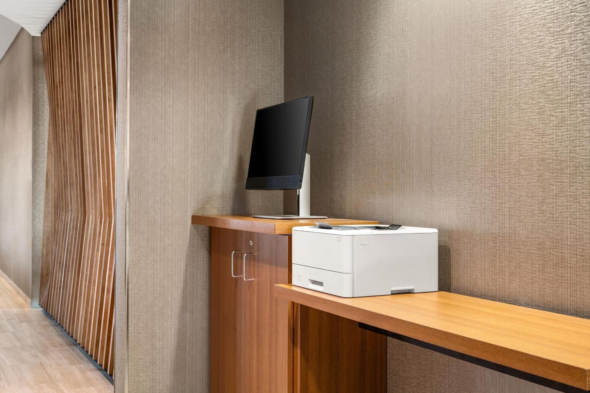 Springhill Suites By Marriott Menomonee Falls Esterno foto